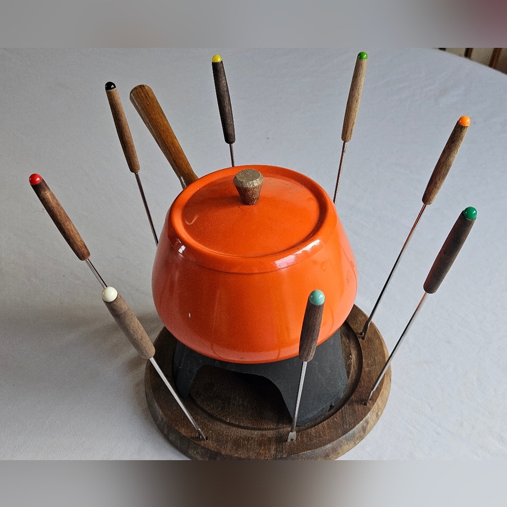 Fondue Set 14 Forks 2 Burners Wood Tray  MCM 60's Vtg Flame Orange Retro